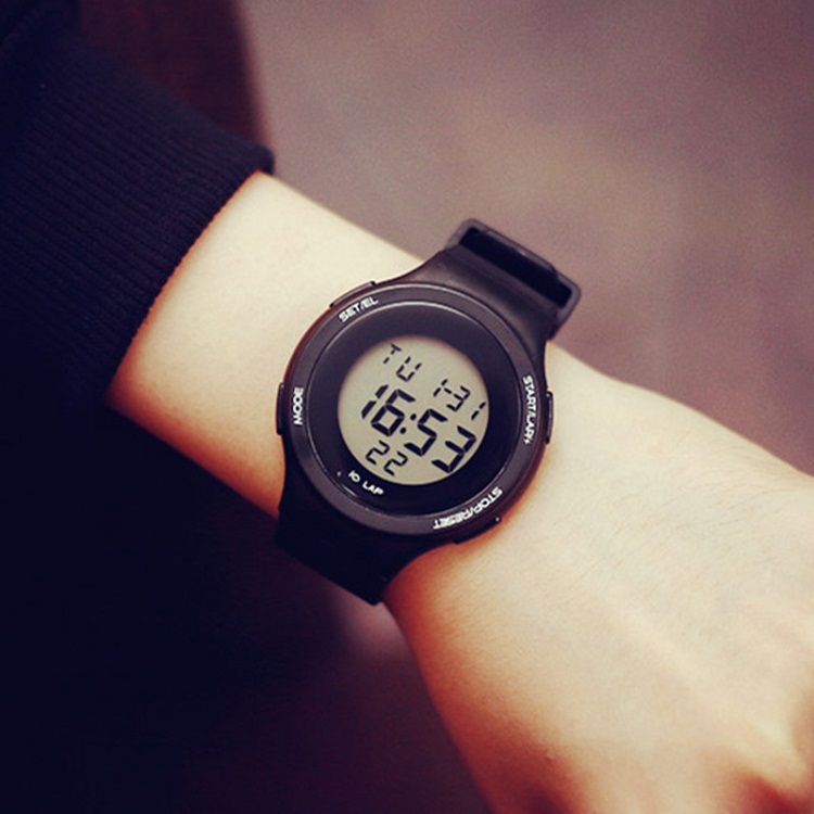 韓版新款電子表時尚男女學生戶外運動手表夜光鬧鐘多功能數顯手表