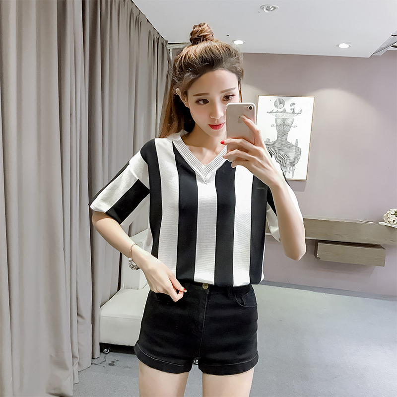 2017夏季韓版套頭短袖打底衫V領條紋針織T恤女裝大碼簡約短款